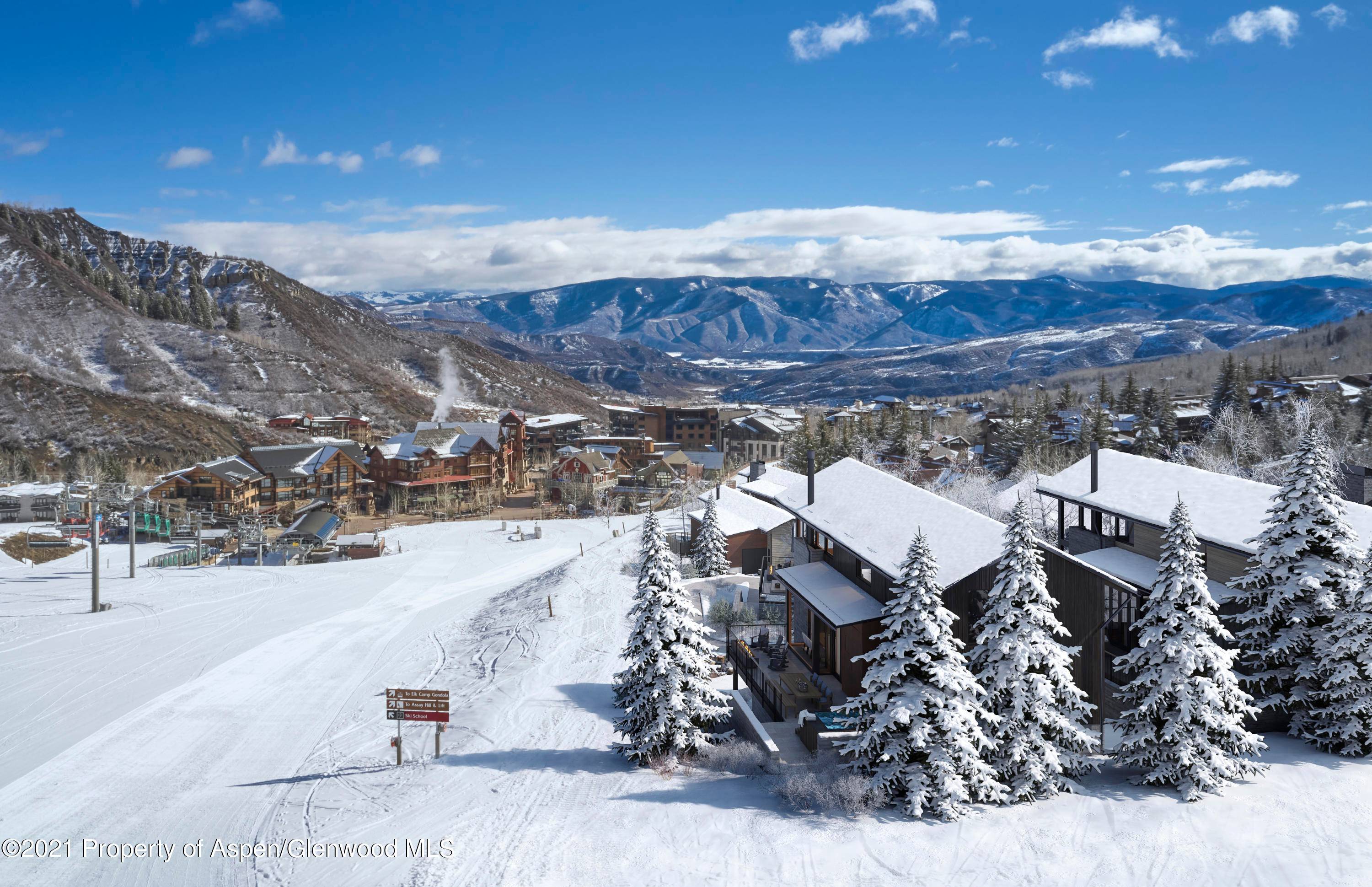 A location right on the Fanny Hill ski run with proximity to Snowmass Base Village makes this 3 bedroom home a basecamp for experiences both active and social.