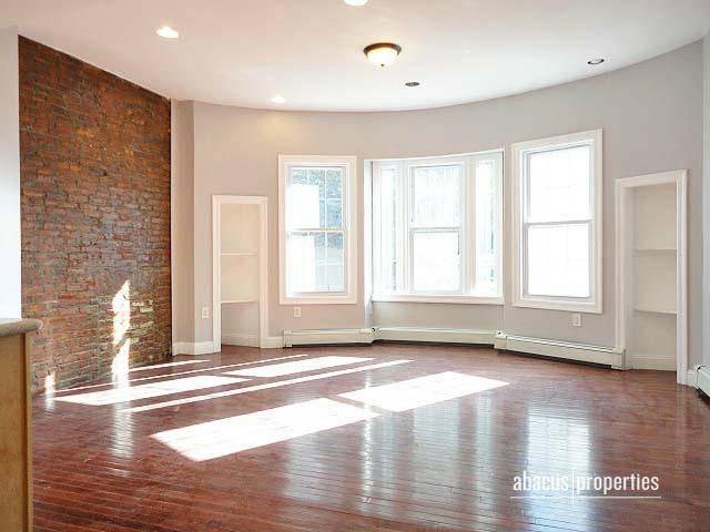 This conveniently located 2 bedroom 2 bath is located in a private Victorian home in prime Ditmas Park, just off Cortelyou Rd.