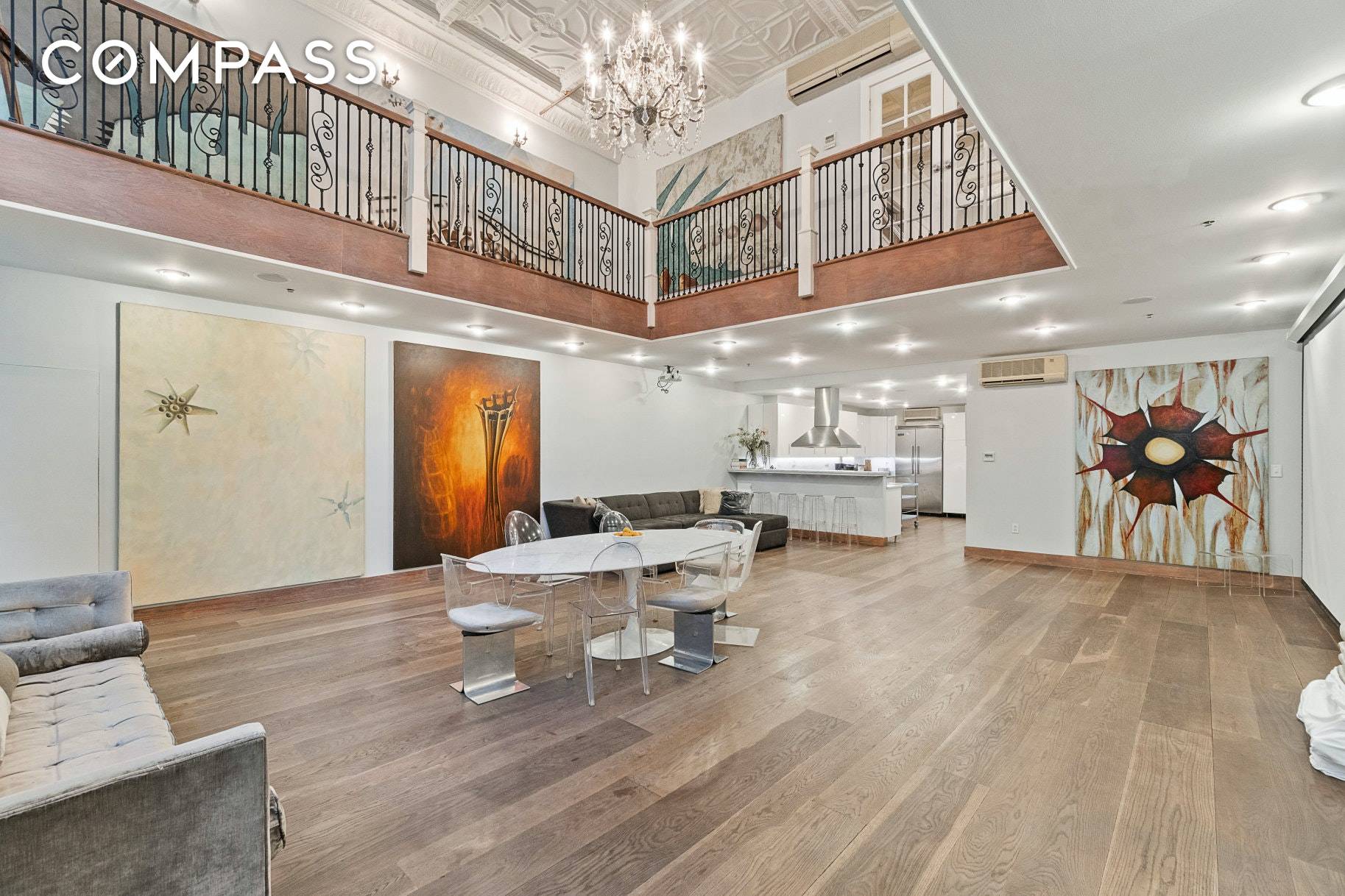 Stunning Exclusive Townhouse in the heart of the East Village !