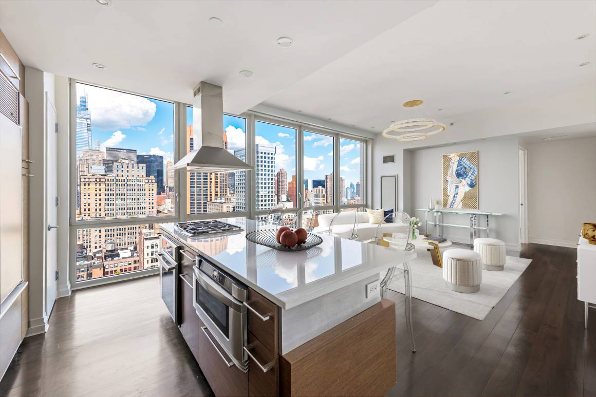 BREATHTAKING VIEWS amp ; LUXURY LIVING in A PRESTIGE LOCATION await you at spectacular 30D, perched on the 30th floor of the award winning full service luxury condominium, Twenty9th Park ...