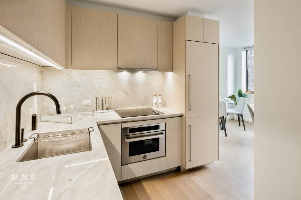 Luxury One Bed in Prime Chelsea No Fee !