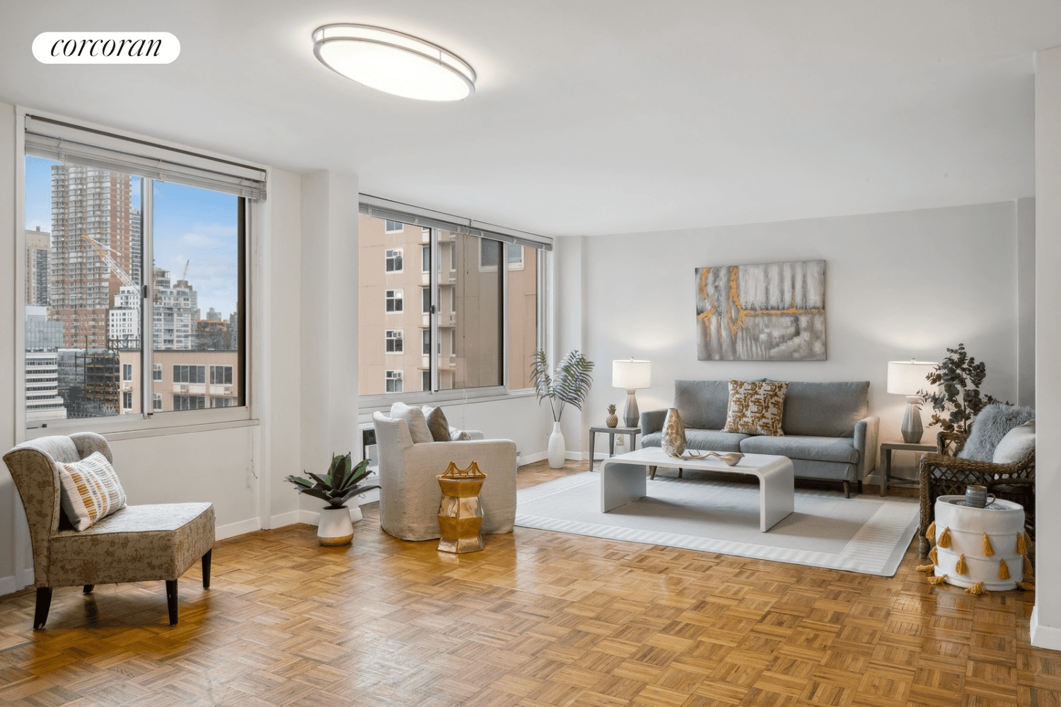 It will be difficult to find a better value in the city than this sun drench suburban style home duplex apartment with spectacular, sweeping views of the Manhattan skyline and ...
