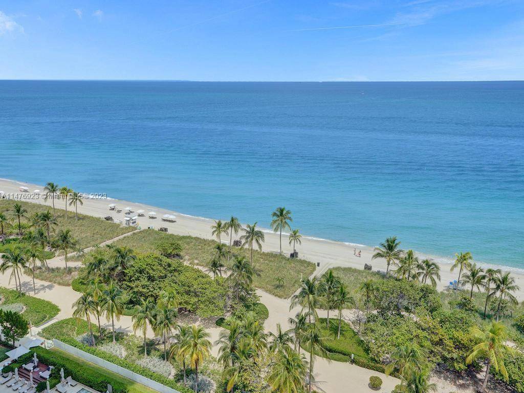 THIS PENTHOUSE LOCATED IN THE PRESTIGIOUS PLAZA OF BAL HARBOUR unit has 2 bedroom 2 bathroom den with high ceilings, very bright and spacious with lots of closet space.