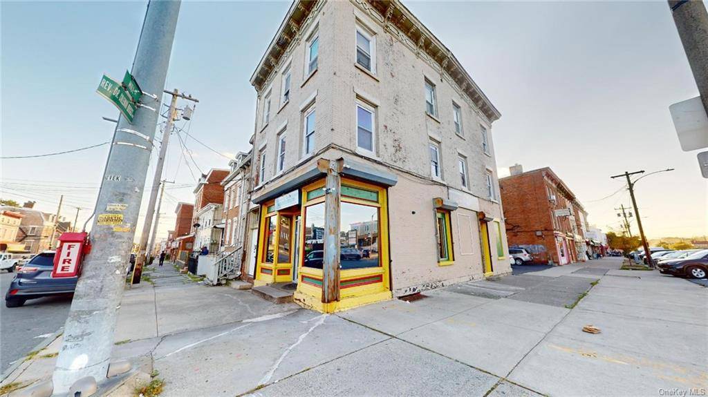 MIXED USE investment property in Newburgh NY.