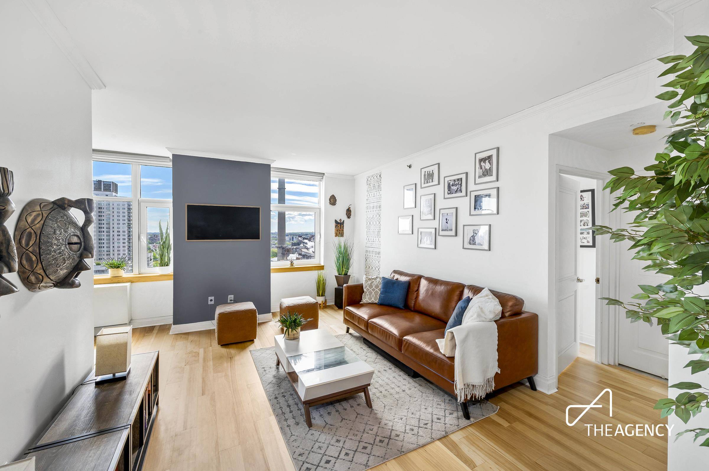 Embrace each morning with breathtaking views of the East River from this gorgeous 1 bedroom apartment !