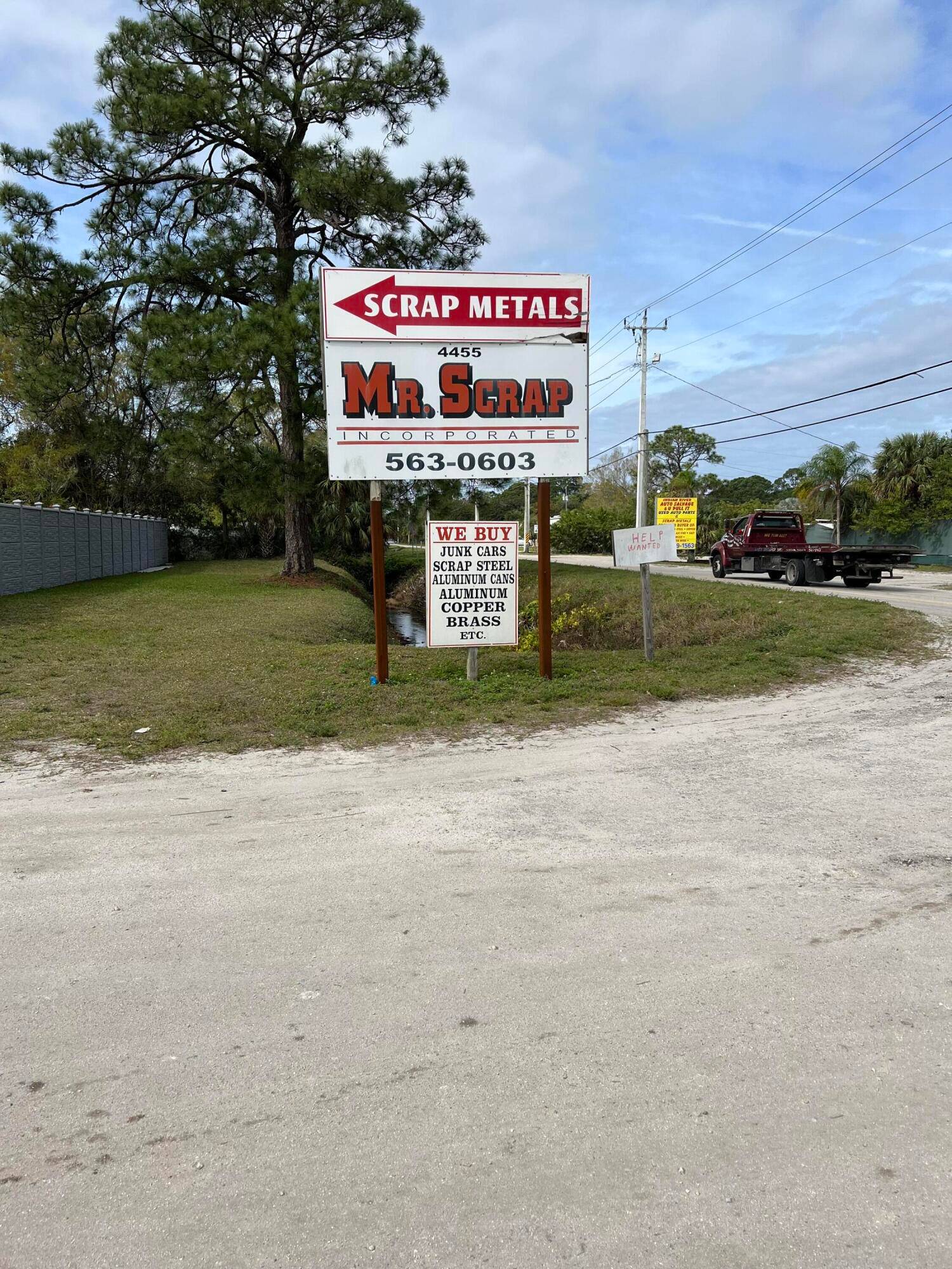 Mr Scrap has been a fixture of Vero Beach, FL since first established in 1995.
