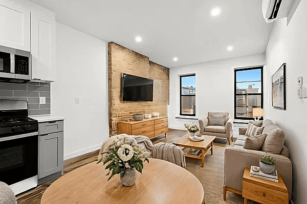Welcome to Apartment 2 at 1113 Herkimer Street !