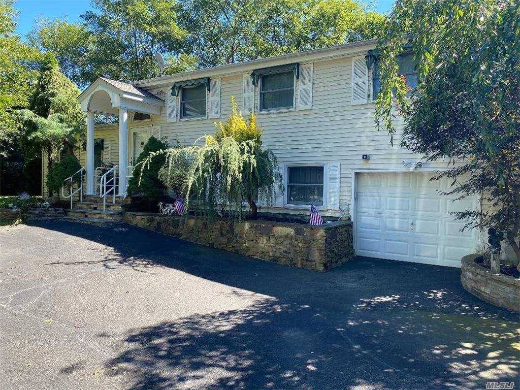 LARGE HI RANCH FEATURES POSSIBLE HOME OFFICE OR STUDIO WITH 2 ENTRANCES, 200 AMP SERVICE, 10 YEAR YOUNG ROOF, UPDATED CESS POOLS, LARGE DRIVEWAY, WALK OUT DECK AREAS FROM MASTER ...