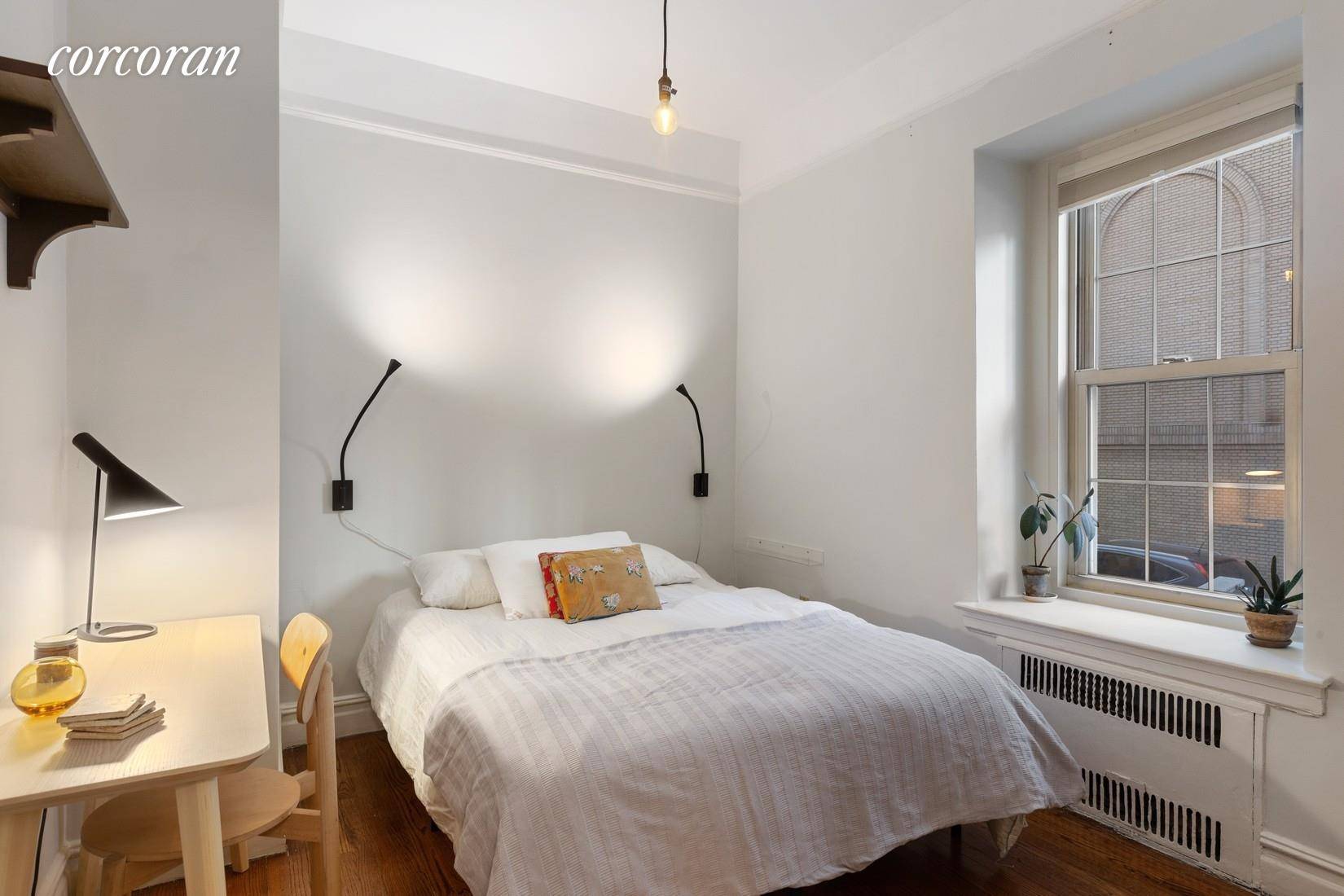 The sun drenched, corner two bedroom is nestled perfectly in the alluring neighborhood of Brooklyn Heights.