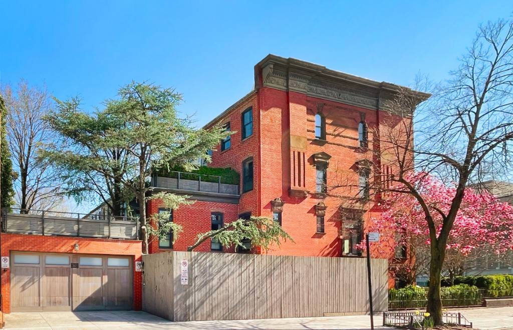 Meticulously renovated, lofty amp ; luxurious corner Brownstone Oasis with East, South and West exposures, on the border of Park Slope amp ; Prospect Heights.