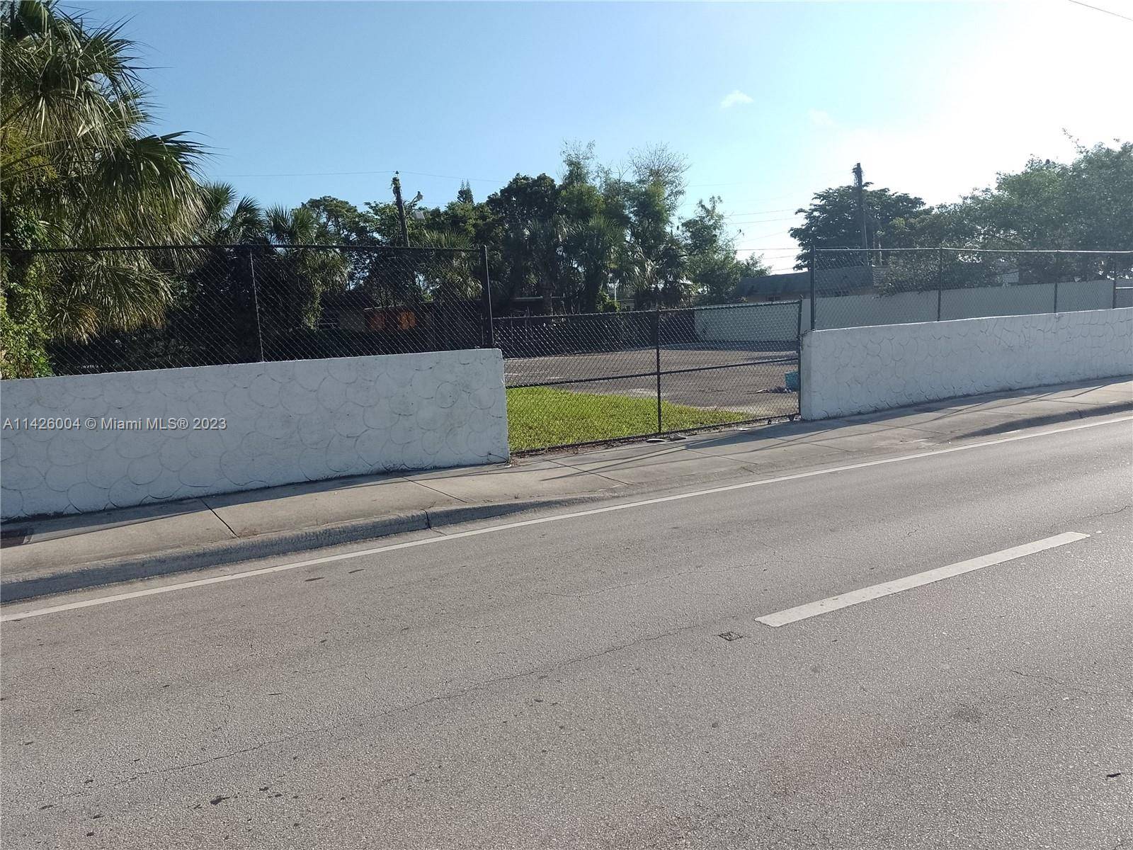 Rare opportunity to build a dream home in one of Broward's redeveloping and historic areas Property is Zoned RS 6, Land Use 33 Low