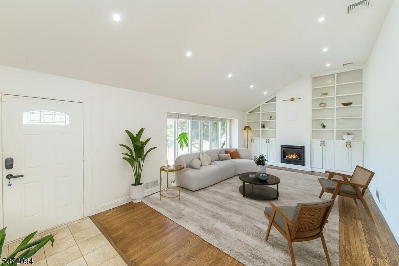 Living Rm Staged