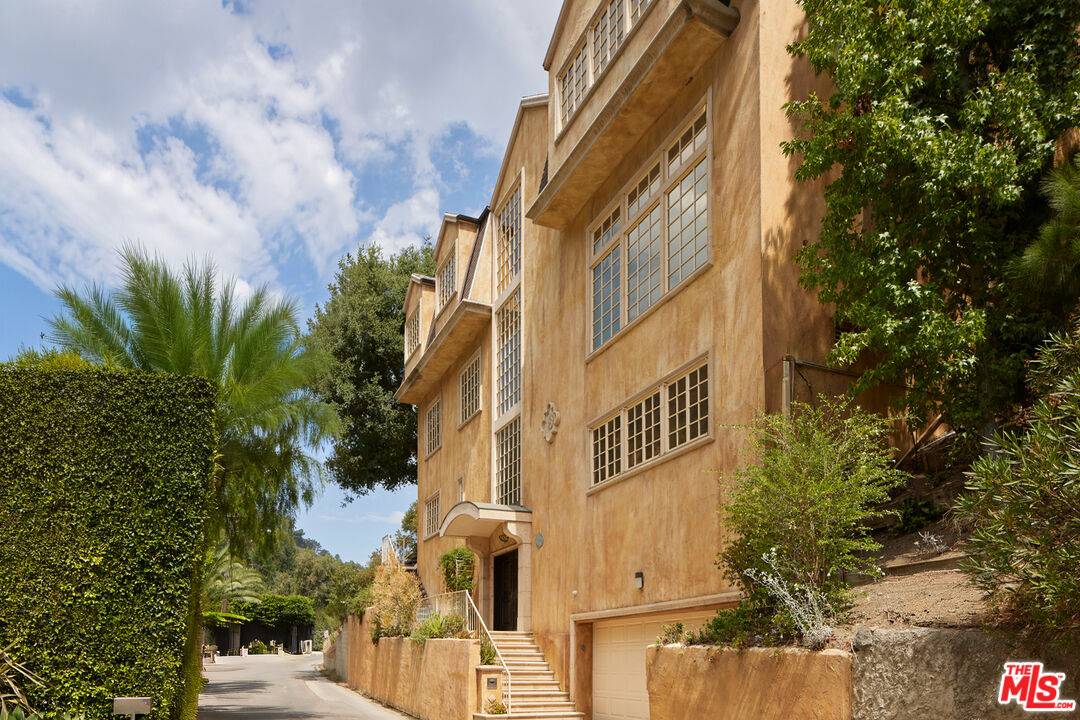 1808   Franklin Canyon Dr 4BR Beverly Hills Post Office | B.H.P.O. La
