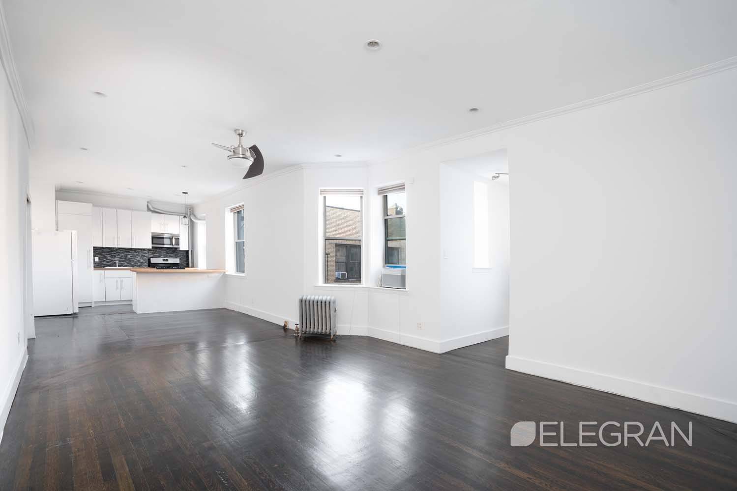 This 780sqft apartment is perched on the top floor of an elevator building and will impress from the moment you step through the front door.