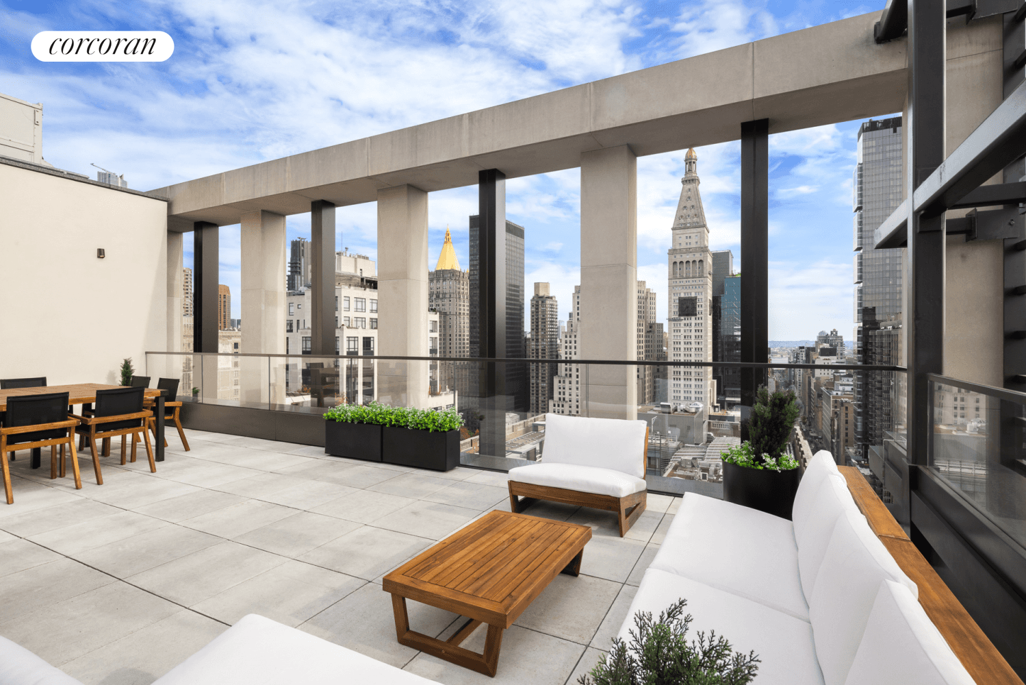 ONE OF A KIND TRIPLEX PENTHOUSE WITH PRIVATE ROOF TERRACE !