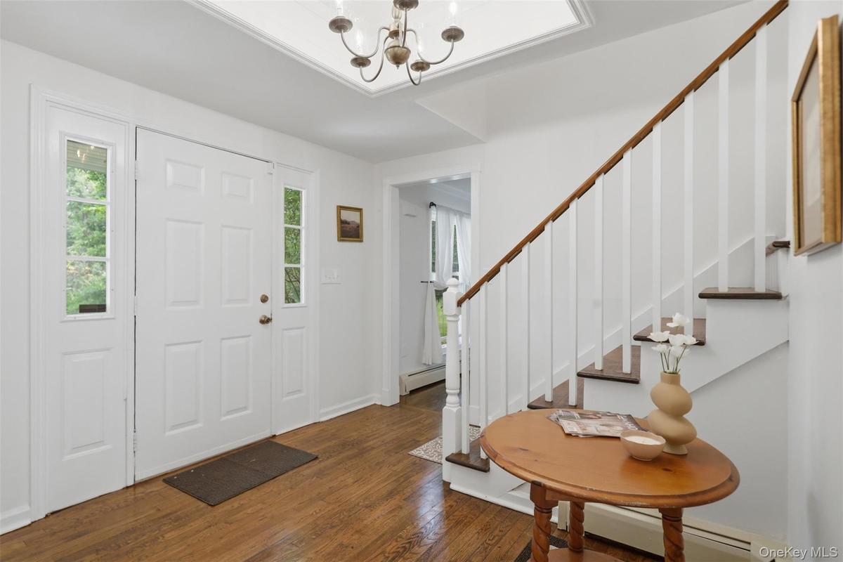 Beautiful lighting and hardwood floors ~