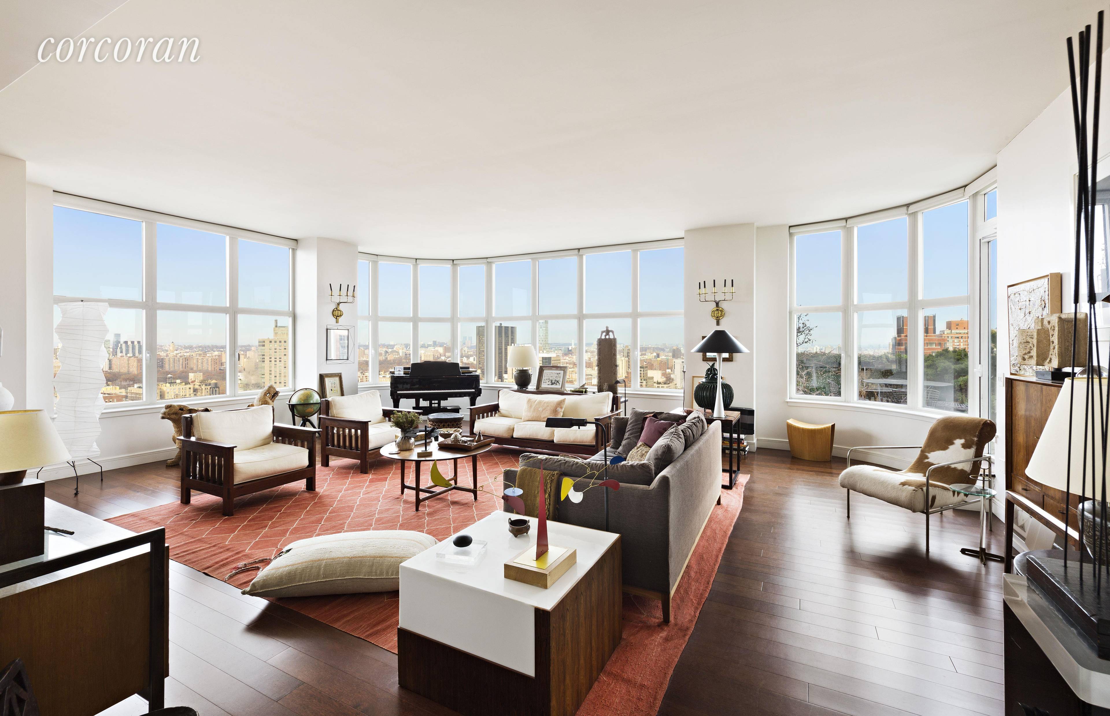 This spectacular penthouse sits atop the Metropolitan, Carnegie Hills iconic Philip Johnson designed condominium.
