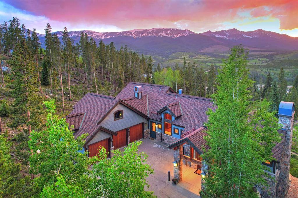 This custom home has spectacular views of the Breckenridge Ski Area and Ten Mile Range, with unparalleled privacy and setting.