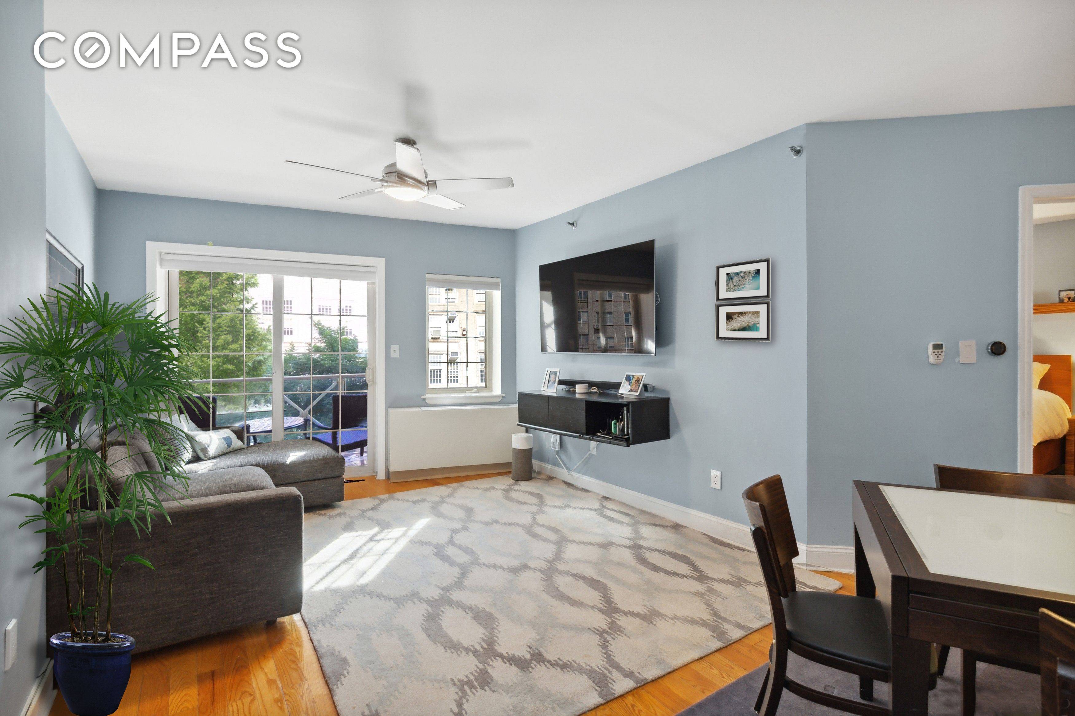 3 BEDROOM CONDO IN PRIME HUDSON HEIGHTS You will love living on tree lined Cabrini Boulevard, bathed in morning light in this rarely available 3 bedroom, 2 full bath condo.