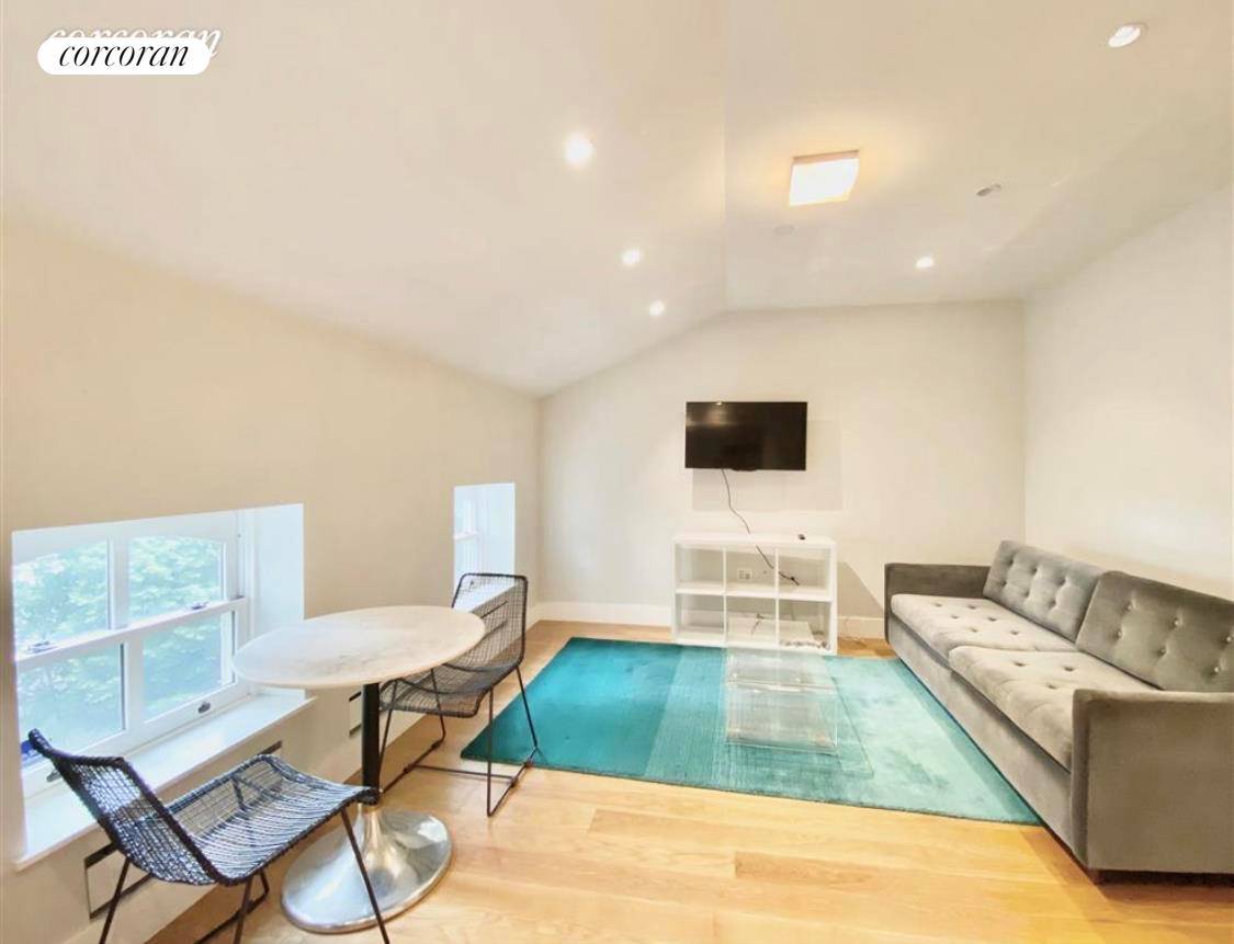 127 St Felix Street, 4. This modern space is a minimalists dream 2 bedroom one bath apartment ; nestled on a beautiful brownstone and tree lined street in Fort Greene.