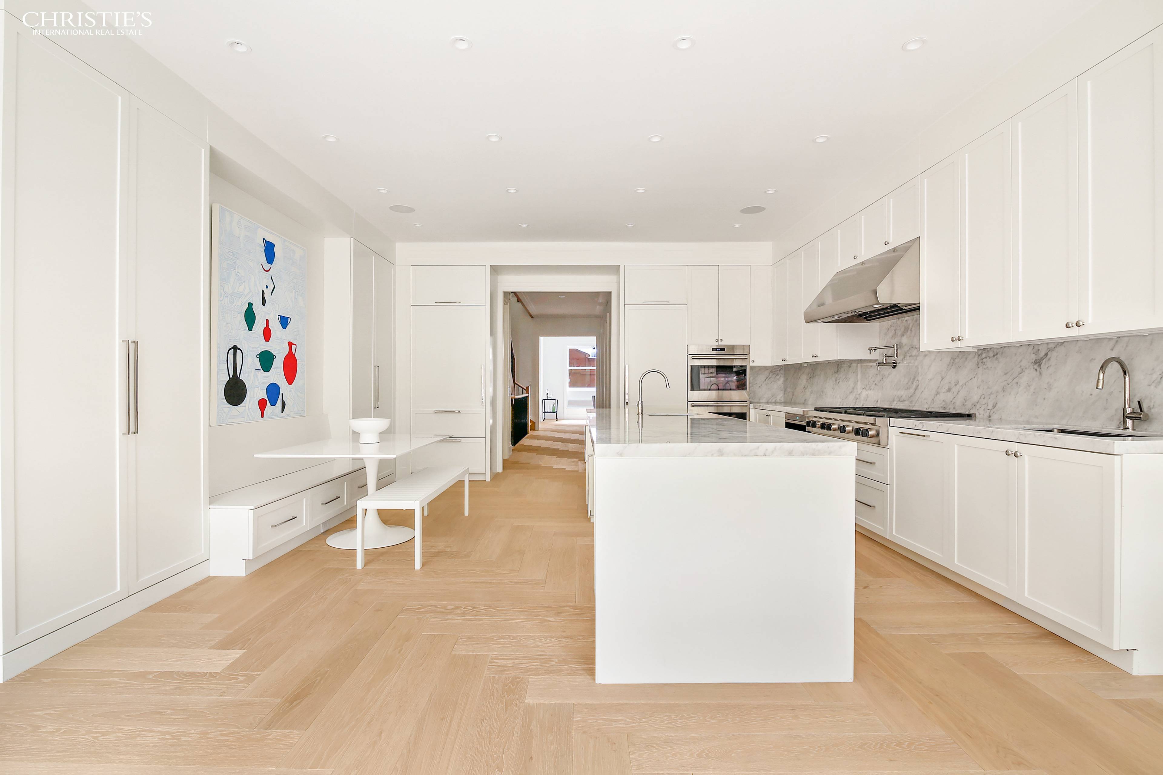 310 West 88th Street is a seven story masterfully renovated Townhouse on an iconic block designed by Architect Rogelio Cambiasso.