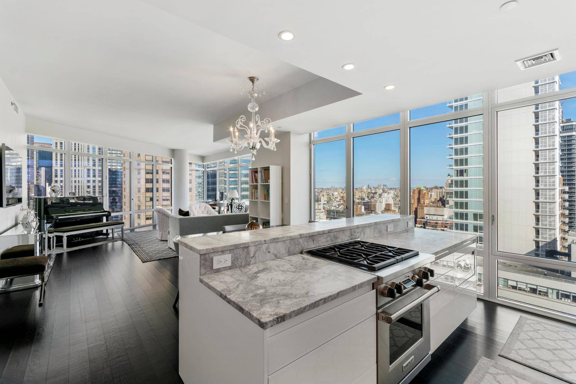 Spectacular open city views from every room of this magnificent mint true 3 Bedroom home with natural light and double exposure from floor to ceiling windows.
