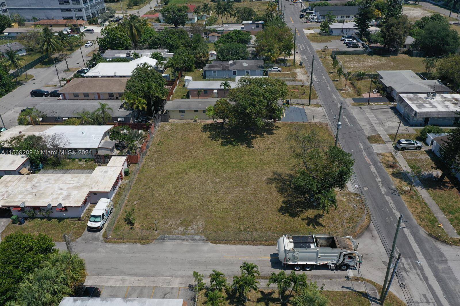 Rare opportunity to secure a vacant lot in the most desirable Aventura Hallandale neighborhood located between US1 and Old Federal Hwy across the street from Gulfstream Park.