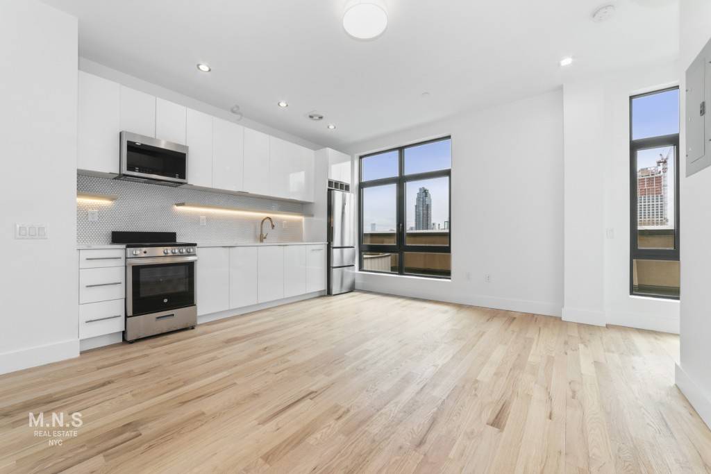 Luxury One Bedroom Apartment with Private Terrace Available 8 20 in Greenpoint No Fee !