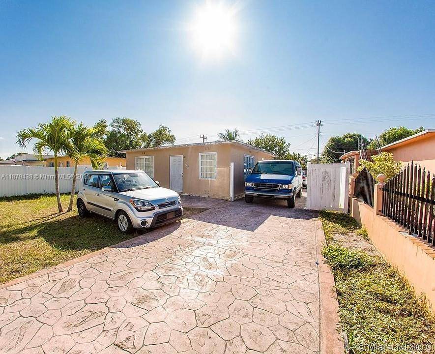 2 bedroom 1 bath home centrally located in the city of Hialeah.