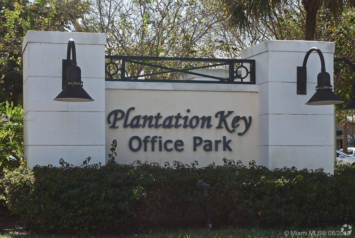 FOR LEASE Plantation Key Office Park.