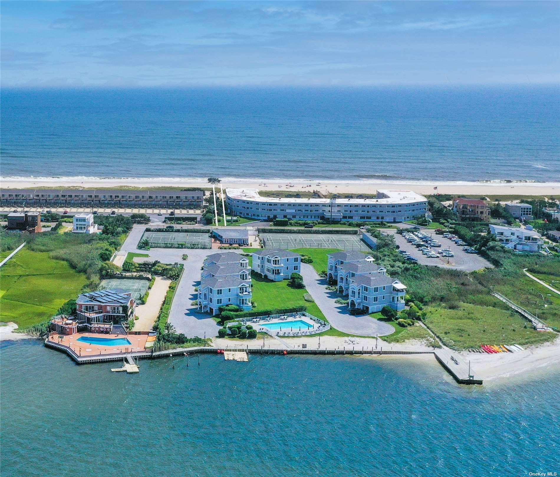Introducing a luxurious bayfront lifestyle at The Hamptons Court and Marina !