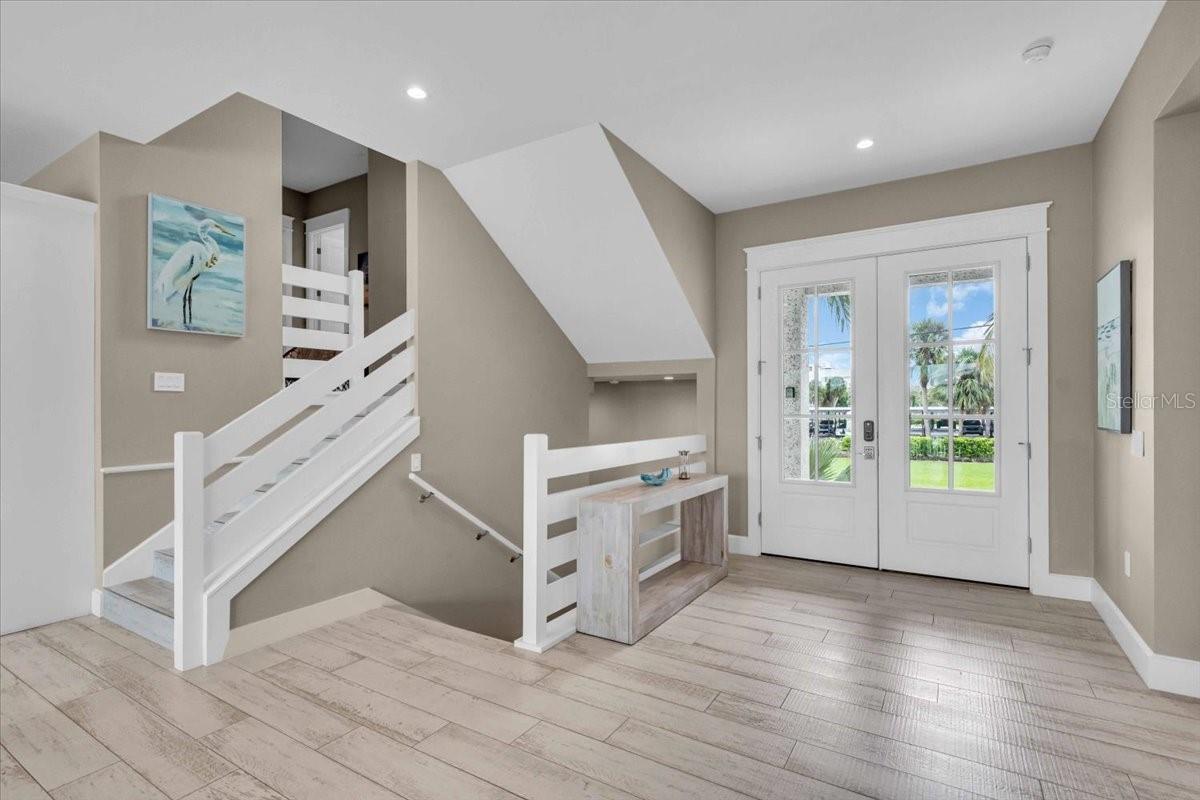 149 McKinley Drive, Sarasota, FL 34236