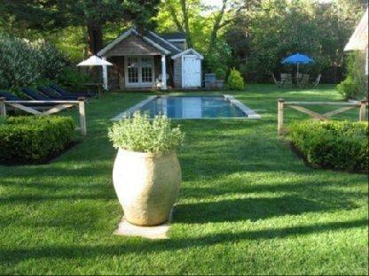 East Hampton North With 4 Bedrooms, Pool & Cottage