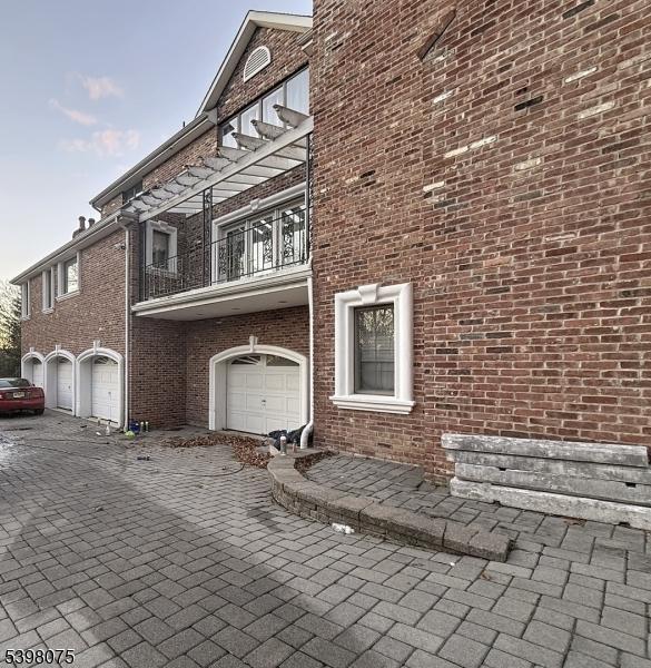 Garage Area