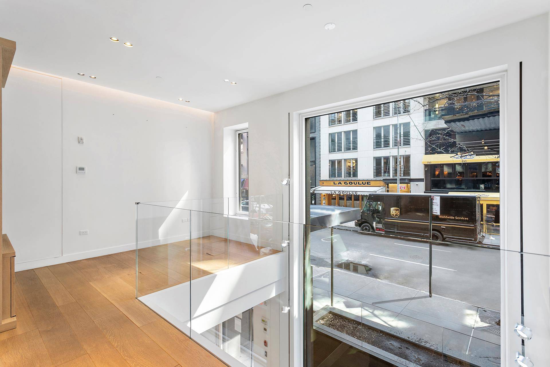 34 East 61st Street is a 21' wide, 5 story commercial residential townhouse built full on a 100' lot in the C5 1 zoning district off Madison Avenue.