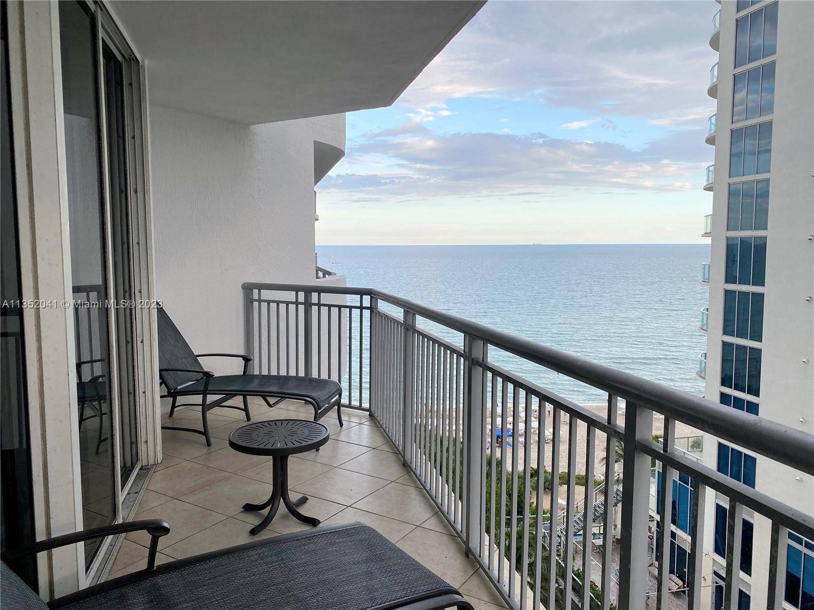 Amazing Opportunity to rent a fully furnished 1 1 in Sunny Isles Beach.