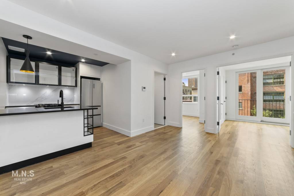 Gorgeous Three Bedroom Apartment 2 Bath Duplex 2 Private Balconies Available 10 1 in Clinton Hill No Fee !