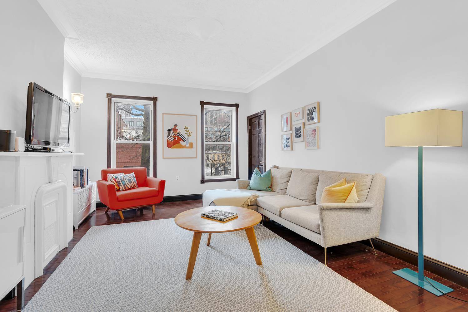 This delightful 1. 5 bedroom apartment in the heart of Prospect Heights offers a perfect blend of modern convenience and classic style.