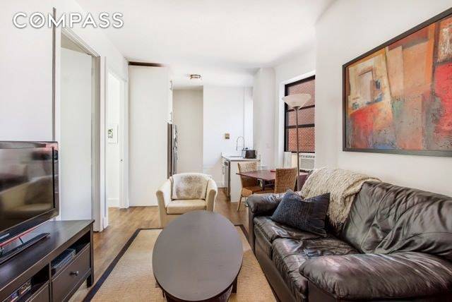 This is a fantastic, three bedroom apartment in the Meatpacking District.