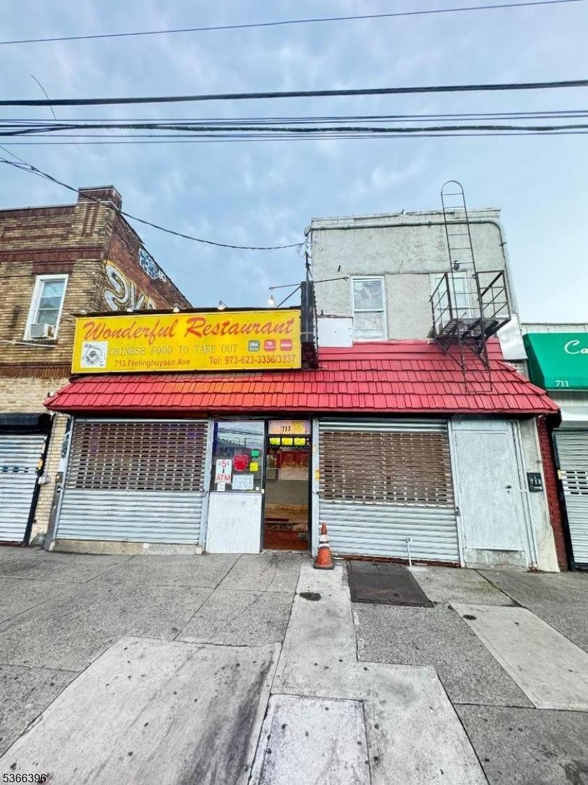 Front 713 Frelinghuysen Ave