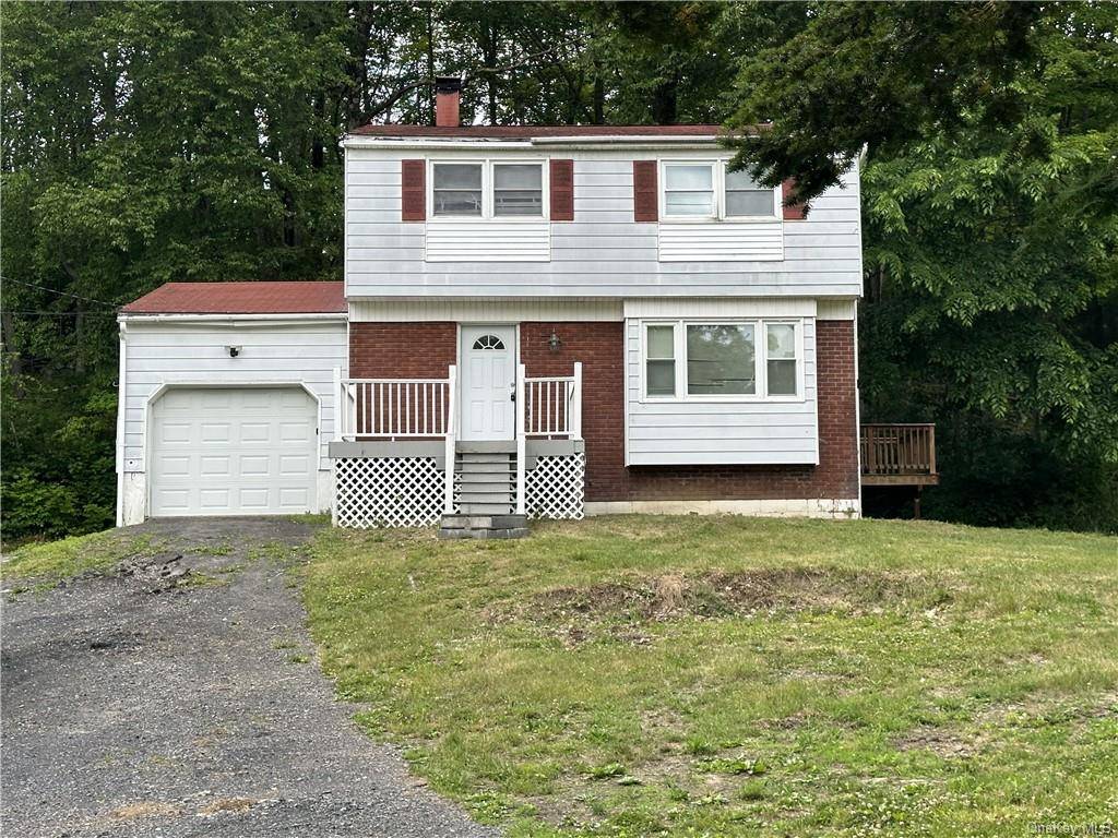 PRICE REDUCED ! ! ! ! Beautifully remodeled 4 bedroom colonial located in the Highland School District and less than 10 minutes from the historic and sought after village of ...