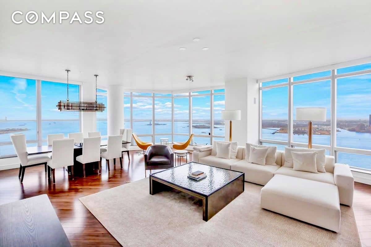 This palatial penthouse is surrounded by iconic views and serviced by the world class team at the Ritz Carlton Battery Park.