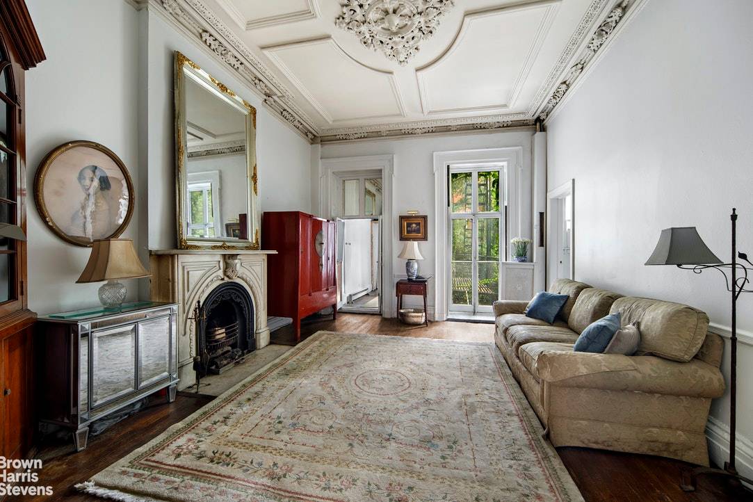 Owned by the same family for generations and available for sale for the first time in 75 years, this four story, 21' wide townhouse is one of the grand dames ...