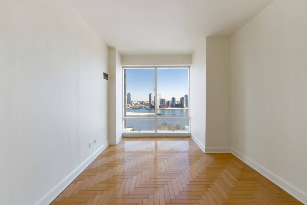 Spectacular River Views from Trump World TowerExperience luxury living at its finest in this stunning 3 bedroom, 3 bathroom residence at the prestigious Trump World Tower.