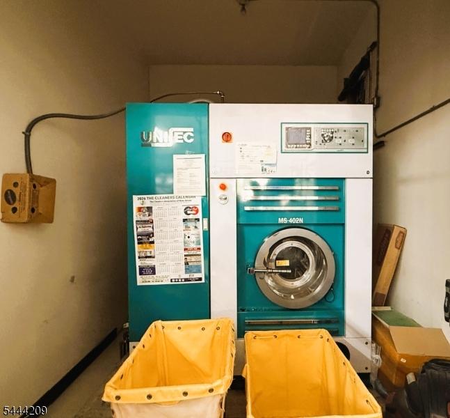 Dry Cleaning Equipment