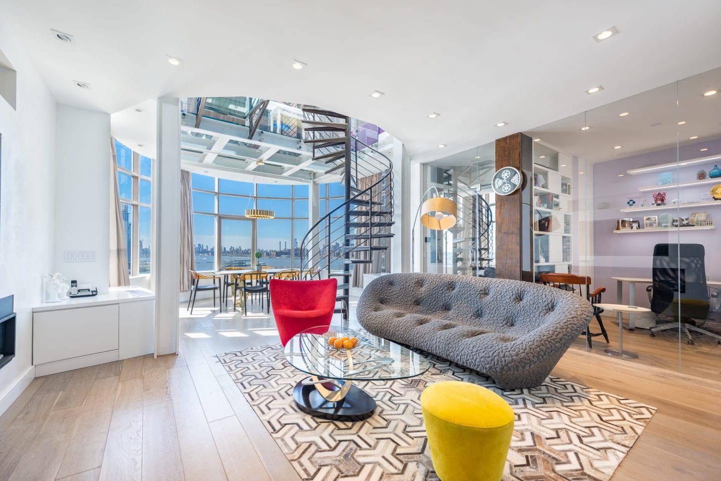 Live life elevated in the penthouse that defines the epitome of luxury living in Long Island City.