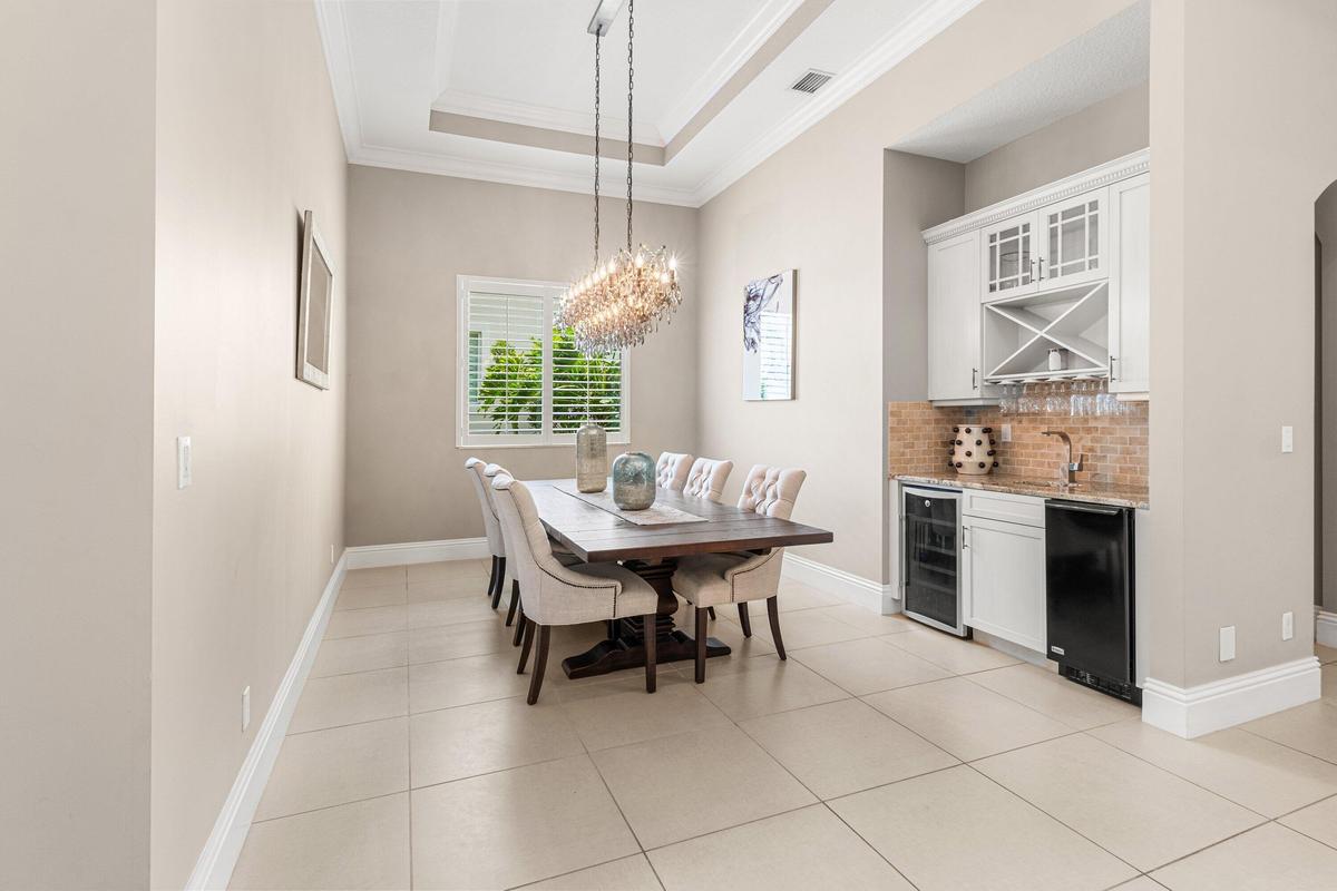 008-12121SunnydaleDrive-Wellington-FL-33