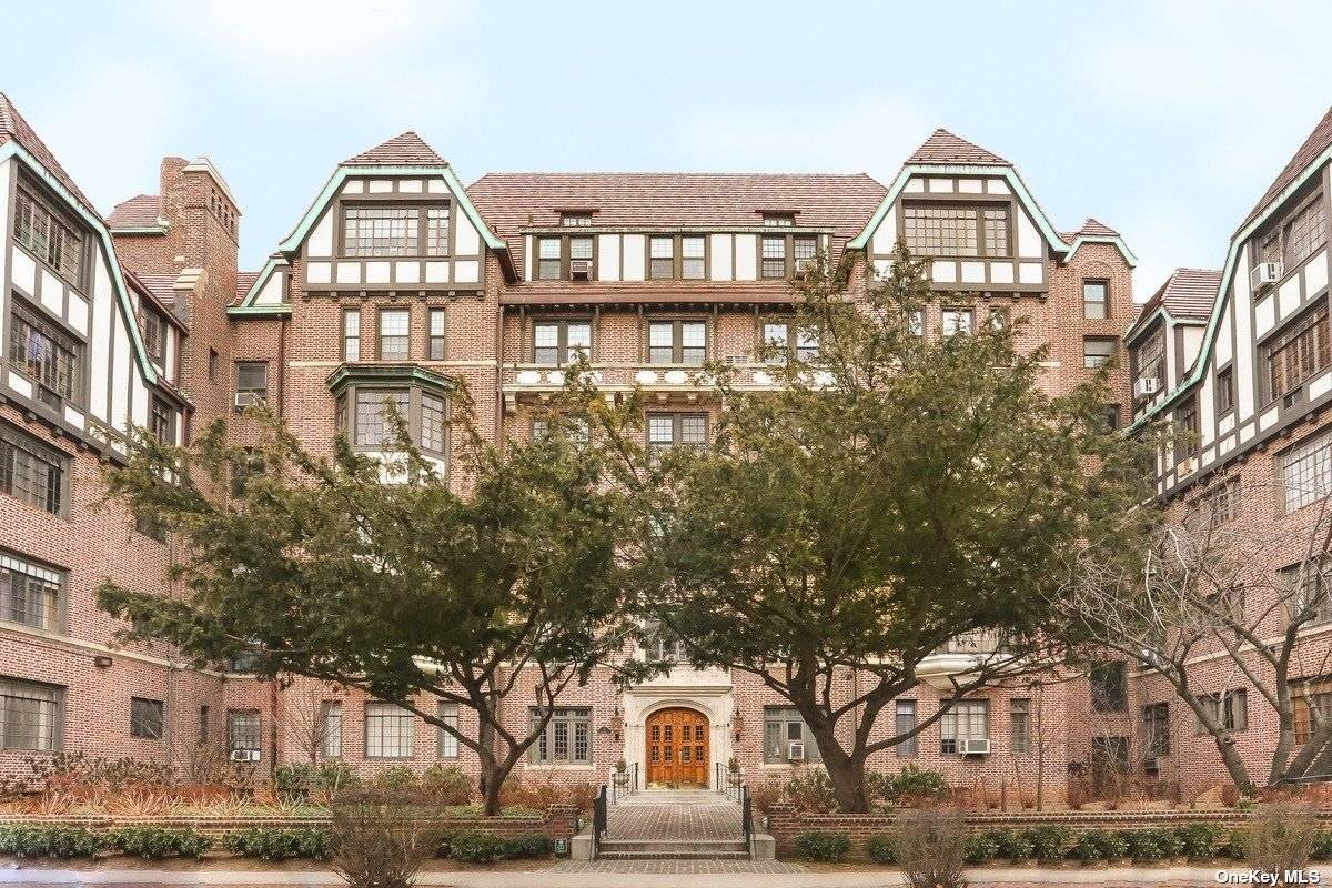Step up to your sanctuary in the sky, a 1, 069 square foot apartment in 4 Dartmouth Street, one of the most coveted pre war co ops in Forest Hills ...
