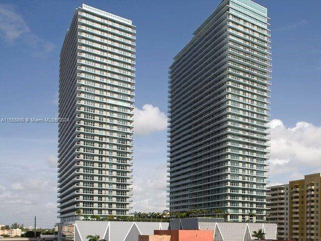 AMAZING FURNISHED UNIT IN THE HEART OF BRICKELL.