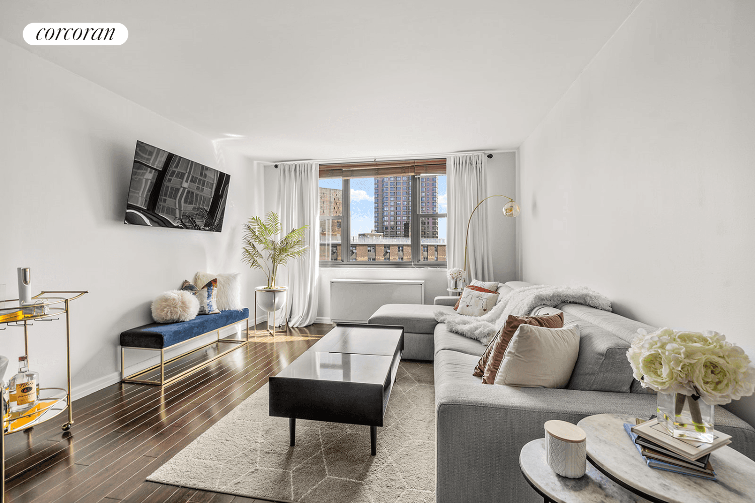 340 E. 93rd Street, 25H, New York, New York 10128Proudly presenting an immaculate one bedroom and one bath co op unit in the prestigious Plymouth Tower.